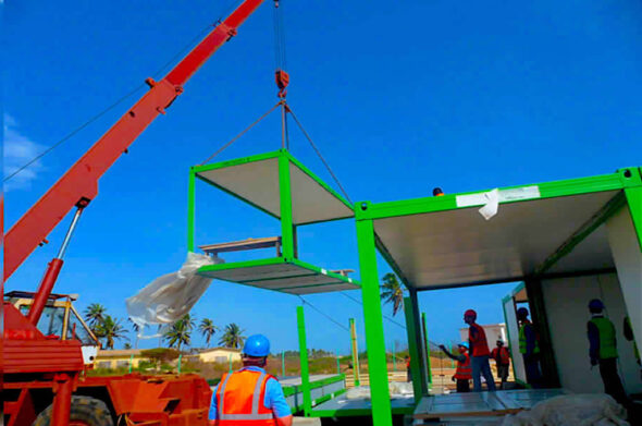mobile container_crane